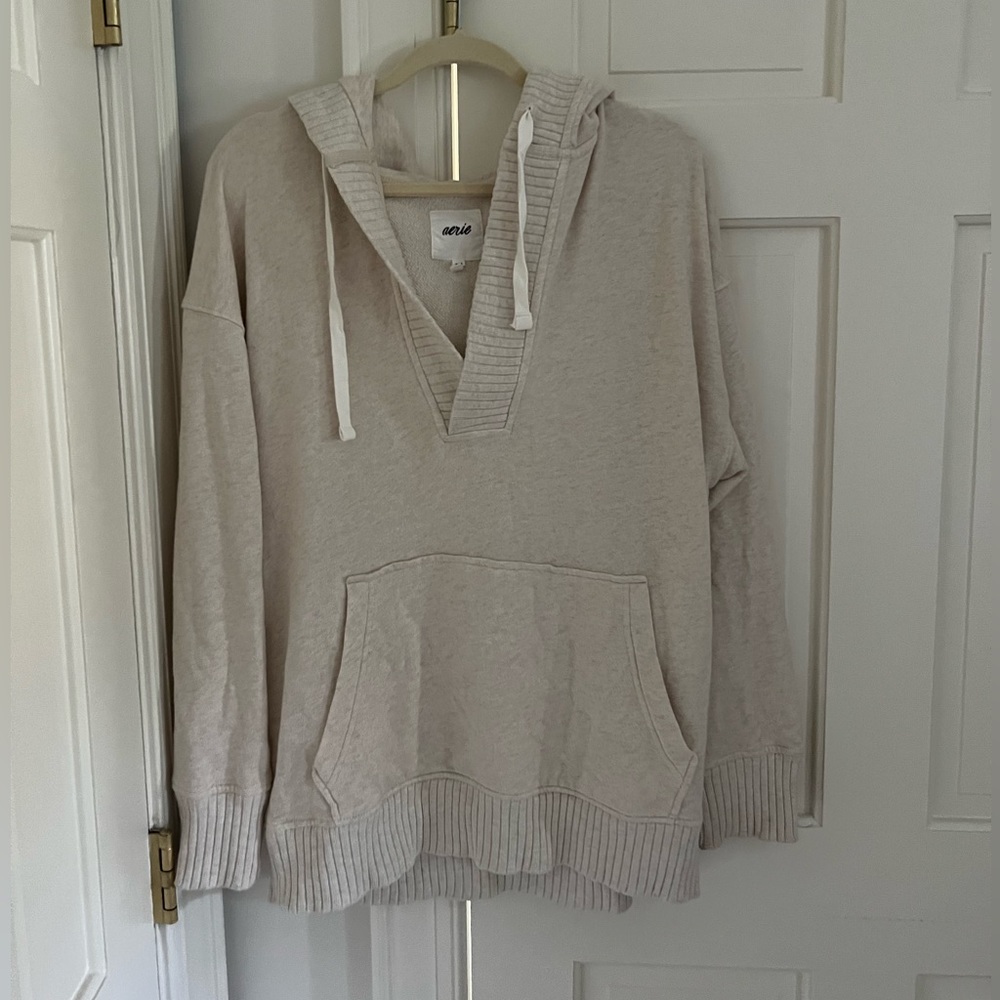 Aerie tan pullover sz M